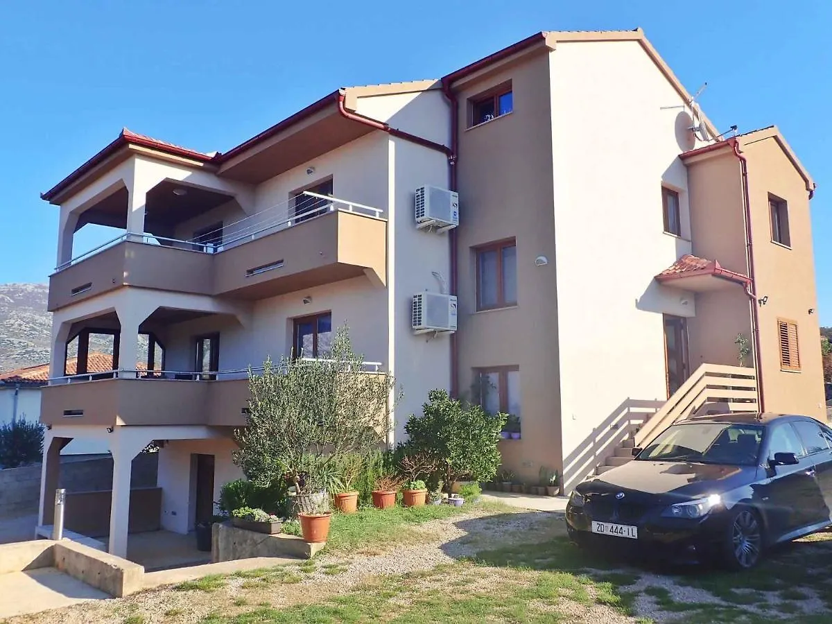 Apartment In Jasenice 35406 Chorvatsko