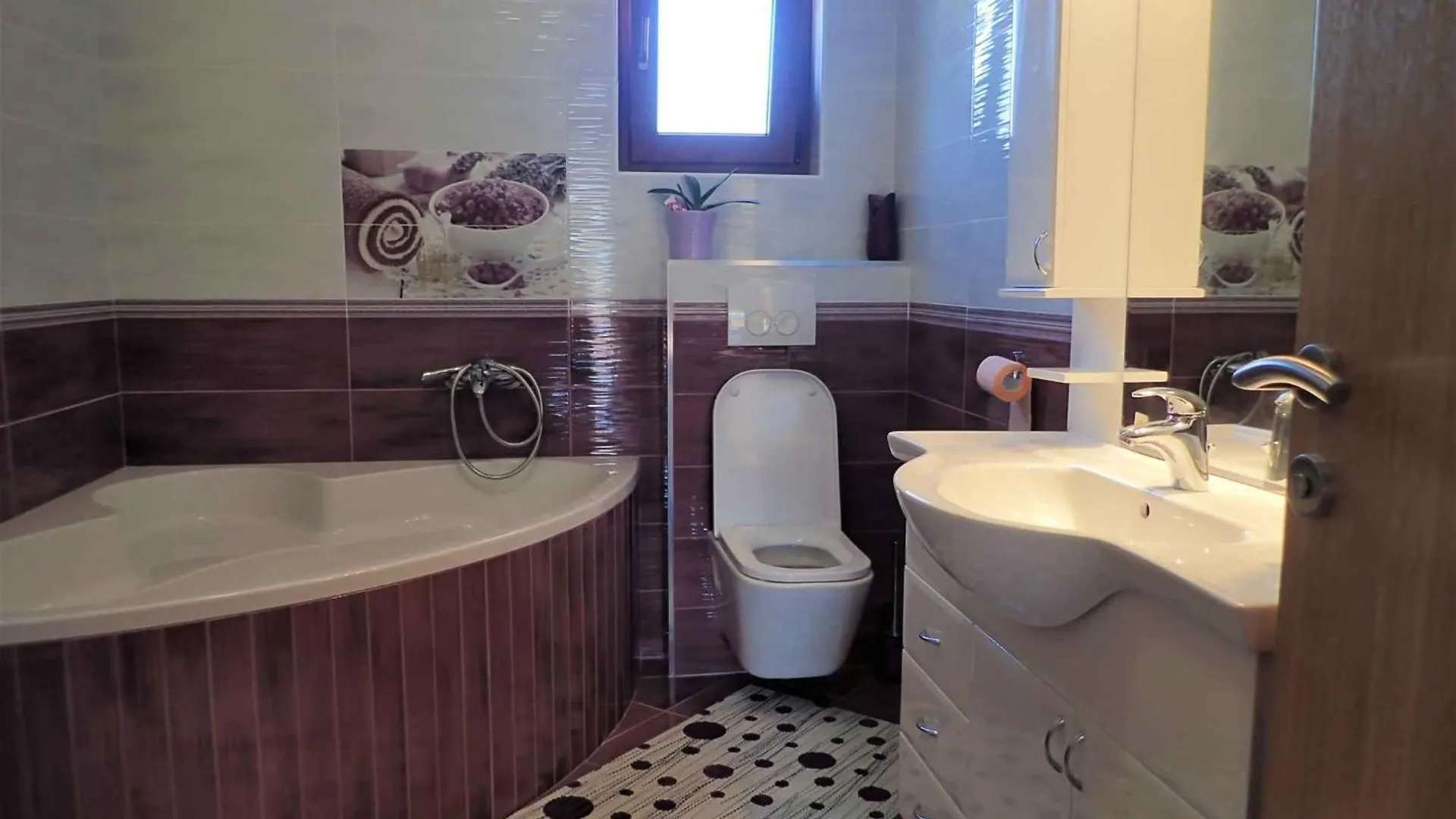 Apartment In Jasenice 35406